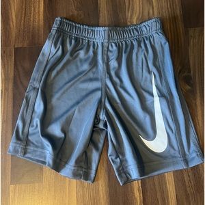 Boys Nike Grey Fry Fit Shorts sz6
